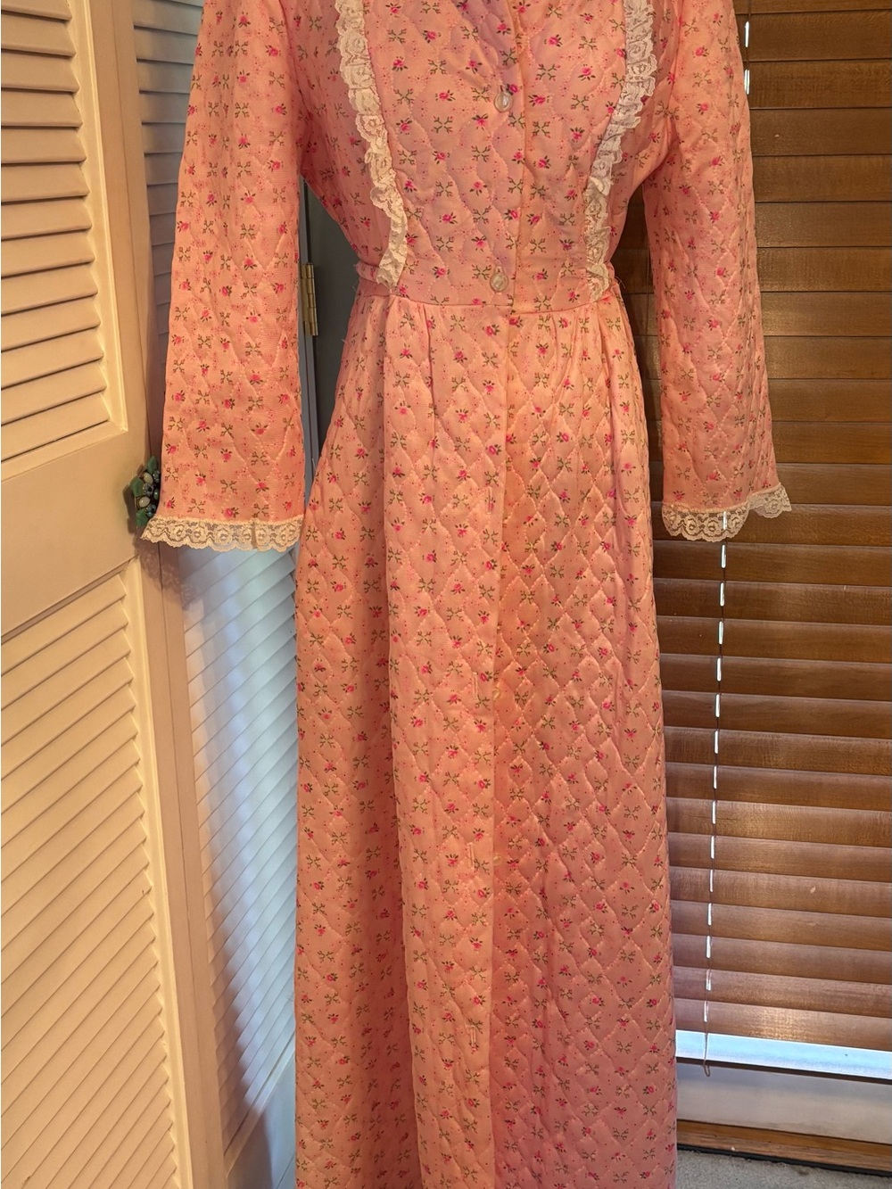 Vintage-Inspired Pink Quilted Maxi Robe with Lace Trim